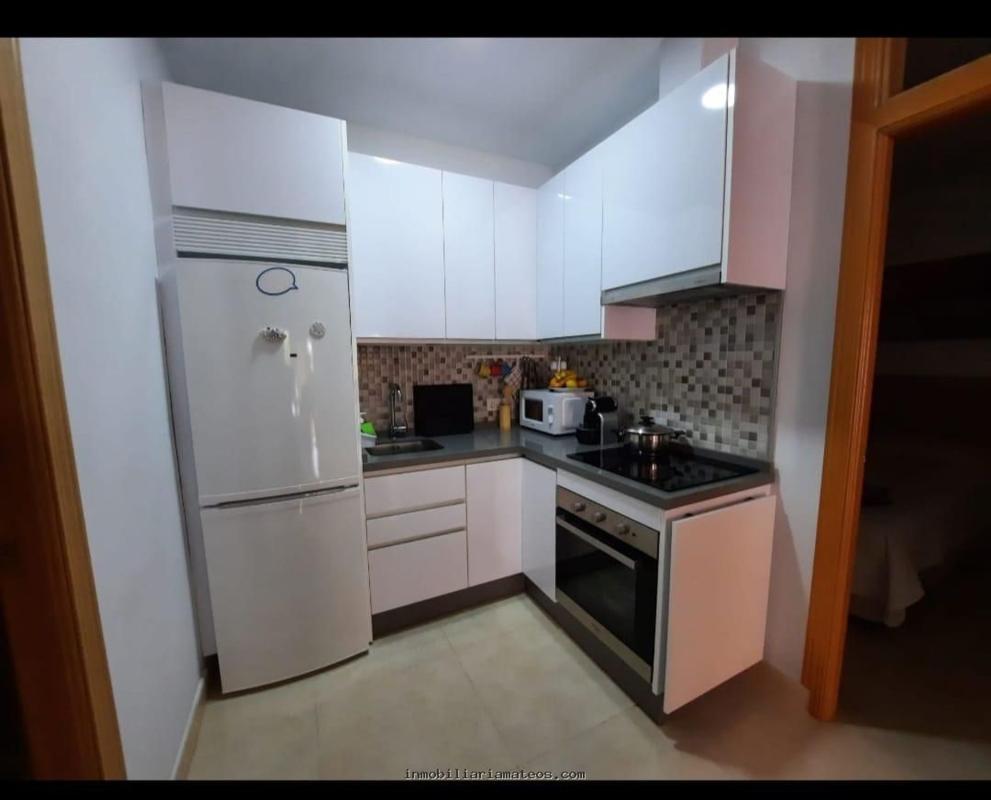 Sale of apartment in Piso en Calle Frascuelo, Los Boliches, Fuengirola, Fuengirola
photo 3