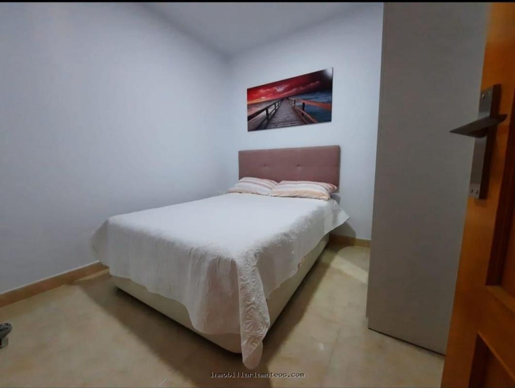 Sale of apartment in Piso en Calle Frascuelo, Los Boliches, Fuengirola, Fuengirola
photo 4