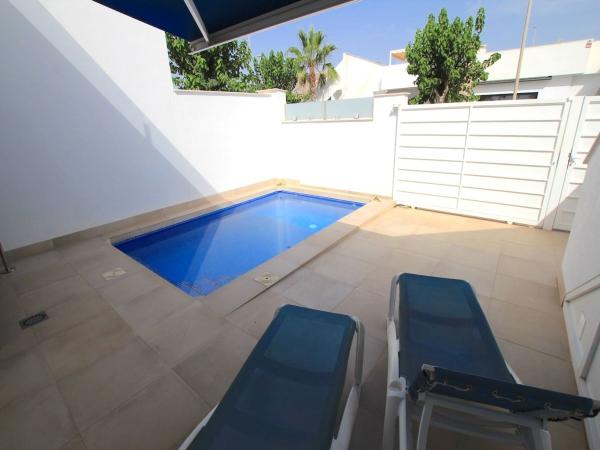 Chalet adosado en Calle Canal Tajo-Segura, Zona Pueblo, Pilar de la Horadada photo 4