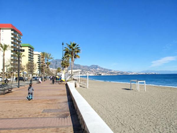 Venta de piso en Piso en Calle Salinas, Playa de los Boliches, Fuengirola, Fuengirola
photo 1