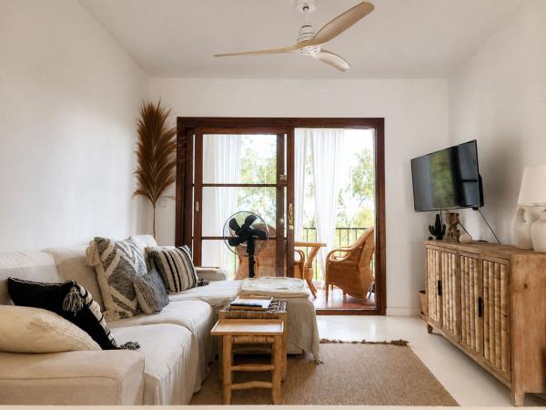 Ático en venta en Ático en Calle los hinojos, 12, Torreblanca del Sol, Fuengirola, Fuengirola thumbnail 1