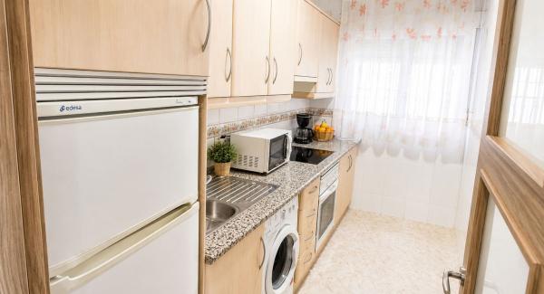 Venta de piso en Piso en Calle Salinas, 6, Playa de los Boliches, Fuengirola, Fuengirola
 photo 4