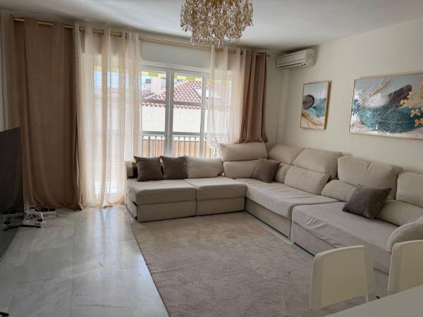 Venta de piso en Piso en Calle Uruguay, 1, Centro Ciudad, Fuengirola, Fuengirola
photo 1
