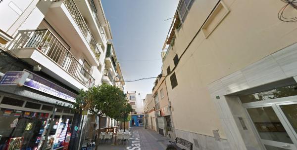 Venta de piso en Piso en San Antonio, Zona Puerto Deportivo, Fuengirola, Fuengirola
photo 1