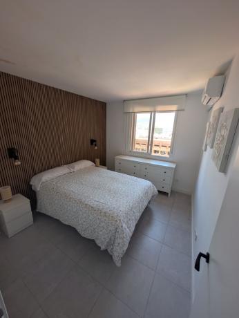 Продажа квартиры на Piso en Maritimo Rey De España, 35, Zona Puerto Deportivo, Fuengirola, Фуэнхирола
thumbnail 2