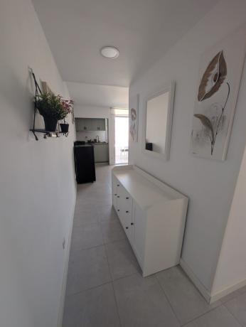 Продажа квартиры на Piso en Maritimo Rey De España, 35, Zona Puerto Deportivo, Fuengirola, Фуэнхирола
thumbnail 3