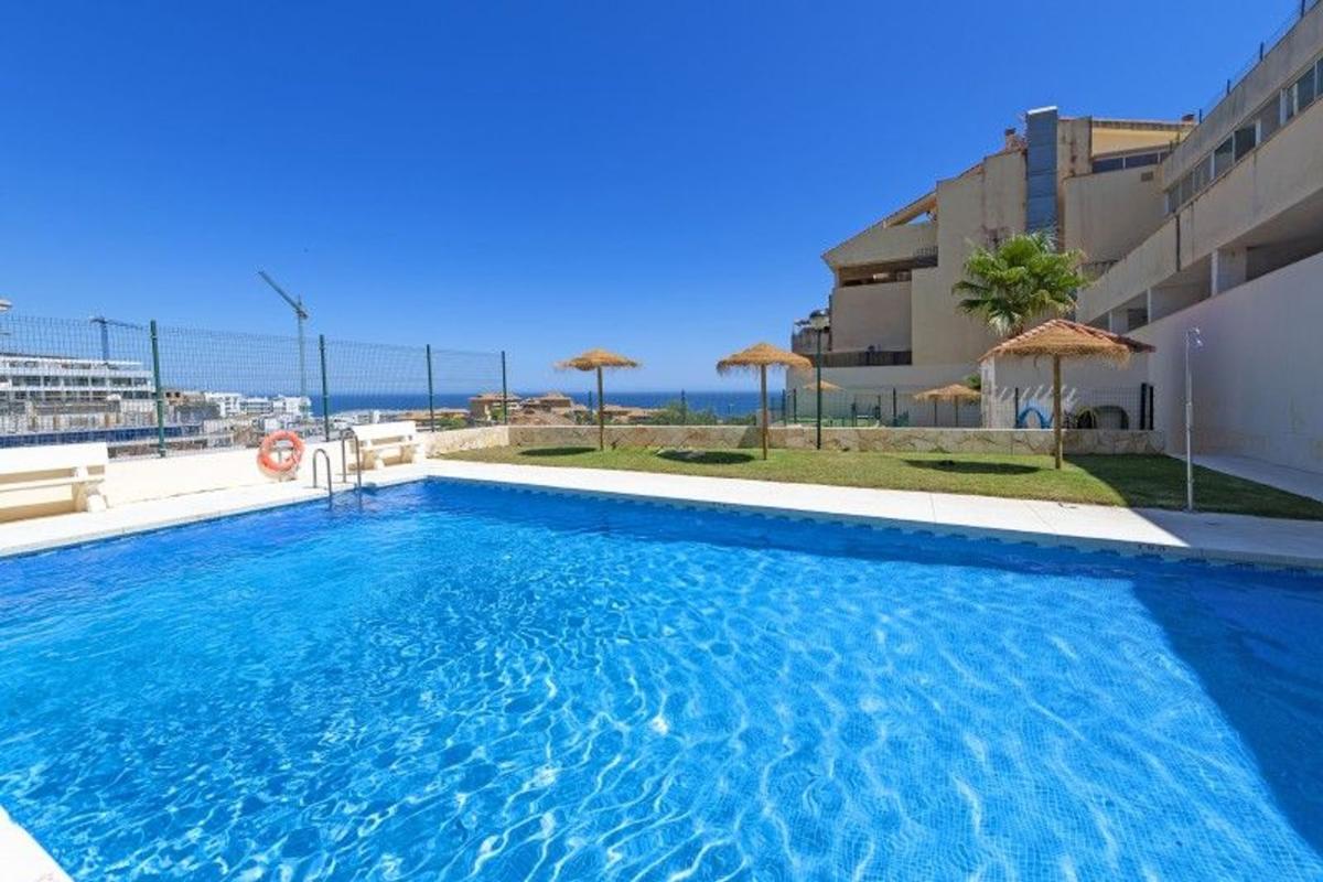 Продажа дуплекса на Dúplex en Calle Perdices, 4, Torreblanca del Sol, Fuengirola, Фуэнхирола photo 1