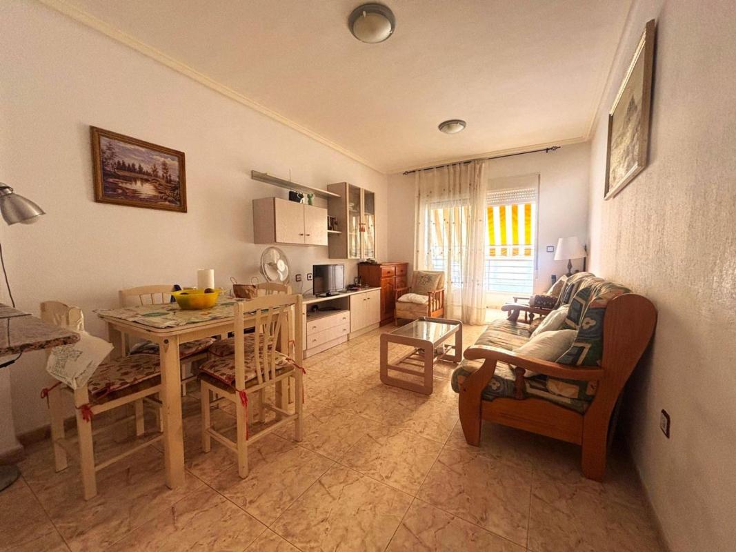 Venta de piso en Piso en Avenida Habaneras - Curva de Palangre, Torrevieja, Torrevieja
photo 2