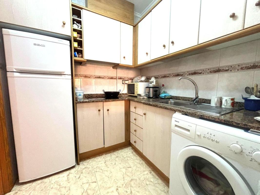 Venta de piso en Piso en Avenida Habaneras - Curva de Palangre, Torrevieja, Torrevieja
photo 4