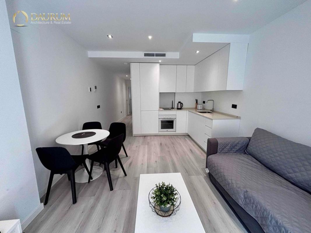 Venta de piso en Piso en Calle Independencia, Zona Puerto Deportivo, Fuengirola, Fuengirola
photo 5