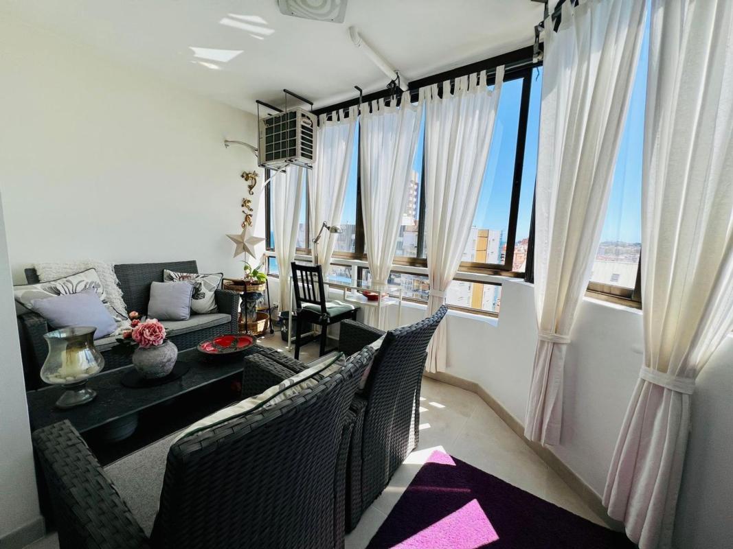 Sprzedaż mieszkania w Piso en Jacinto Benavente, Zona Puerto Deportivo, Fuengirola, Fuengirola
photo 2