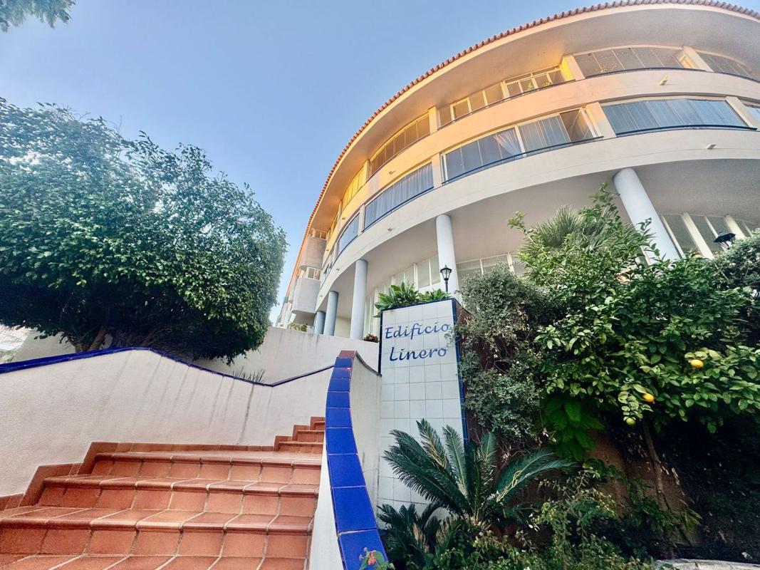 Venta de piso en Piso en Camino de la Cantera, Los Pacos, Fuengirola, Fuengirola
photo 1