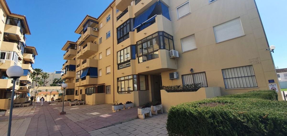Продажа квартиры на Piso en Calle Molino De Viento, Centro Ciudad, Fuengirola, Фуэнхирола
photo 3
