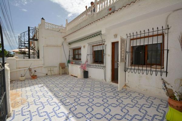 Chalet adosado en Pelicano El-el Limonar, La Siesta - El Salado - Torreta, Torrevieja photo 2