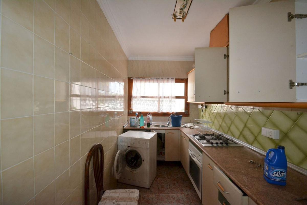 Sale of townhouse in  Chalet adosado en Pelicano El-el Limonar, La Siesta - El Salado - Torreta, Torrevieja , Torrevieja photo 4