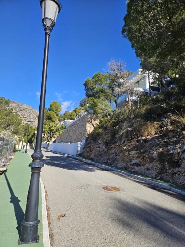 Terreno en venta en Altea, Alicante photo 1