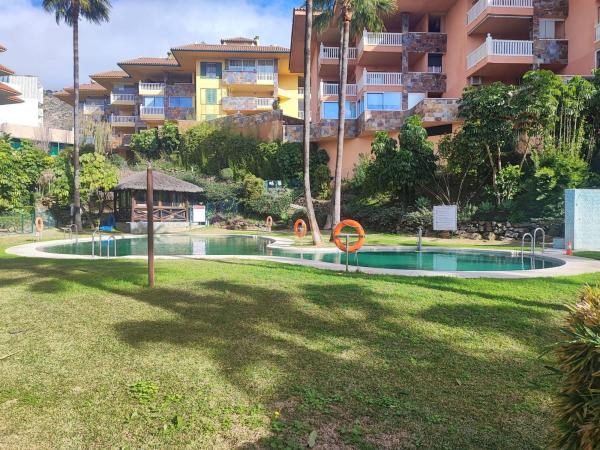 Venta de piso en Piso en Calle Granado del Higueron, 2, El Higuerón, Fuengirola, Fuengirola
photo 1