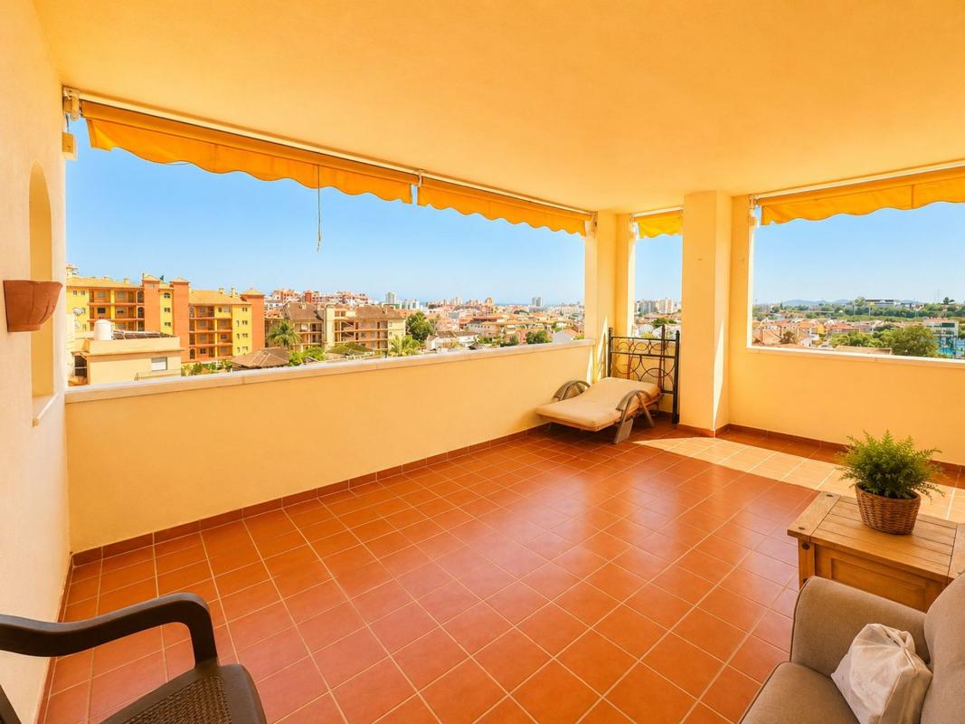 Venta de piso en Piso en Calle Narciso, Los Pacos, Fuengirola, Fuengirola
 photo 2