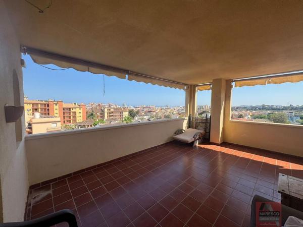 Venta de piso en Piso en Los Pacos, Fuengirola, Fuengirola
thumbnail 2