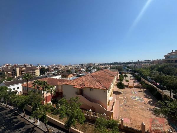 Venta de piso en Piso en Los Pacos, Fuengirola, Fuengirola
 photo 4