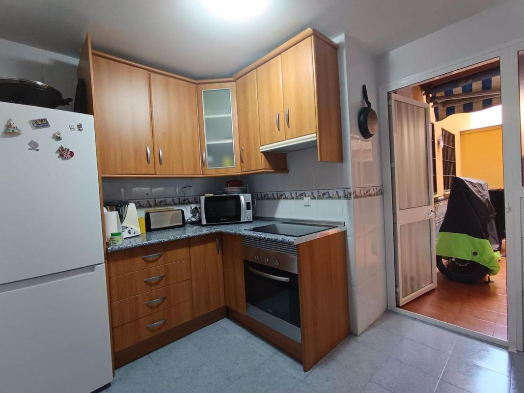Venta de piso en Piso en Camino de Coín, Centro Ciudad, Fuengirola, Fuengirola
photo 2