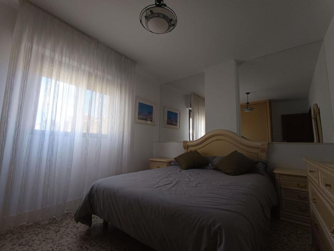 Venta de piso en Piso en Camino de Coín, Centro Ciudad, Fuengirola, Fuengirola
photo 4
