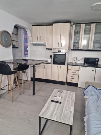 Продажа квартиры на Piso en Paseo Marítimo Rey de España, 35, Zona Puerto Deportivo, Fuengirola, Фуэнхирола
 photo 4