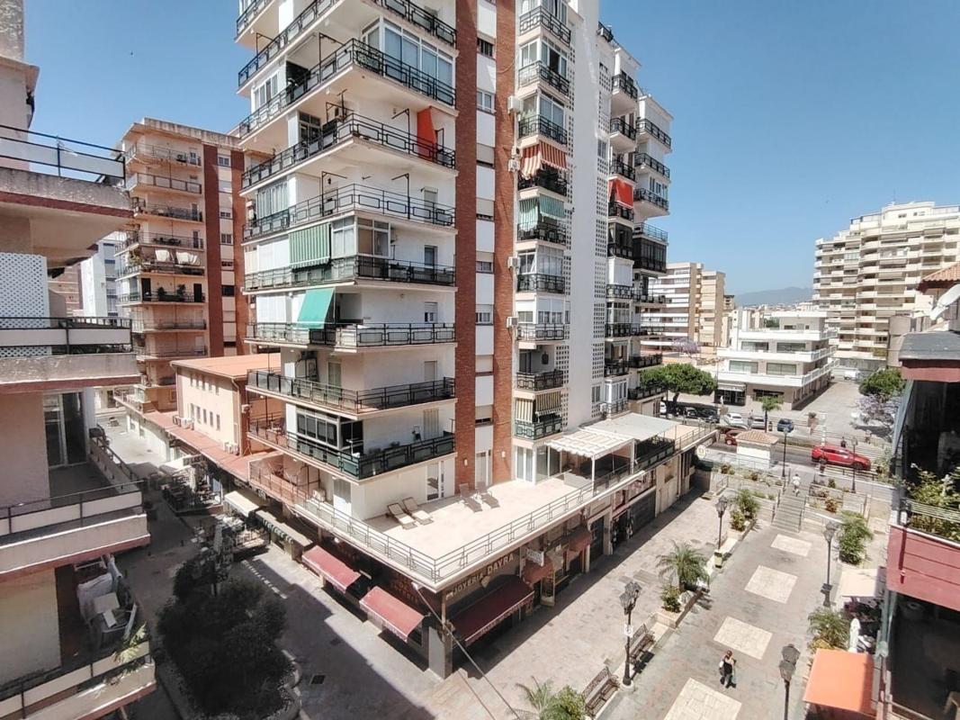 Продажа квартиры на Piso en Avenida Matías Sáenz de Tejada, Zona Puerto Deportivo, Fuengirola, Фуэнхирола
 photo 2