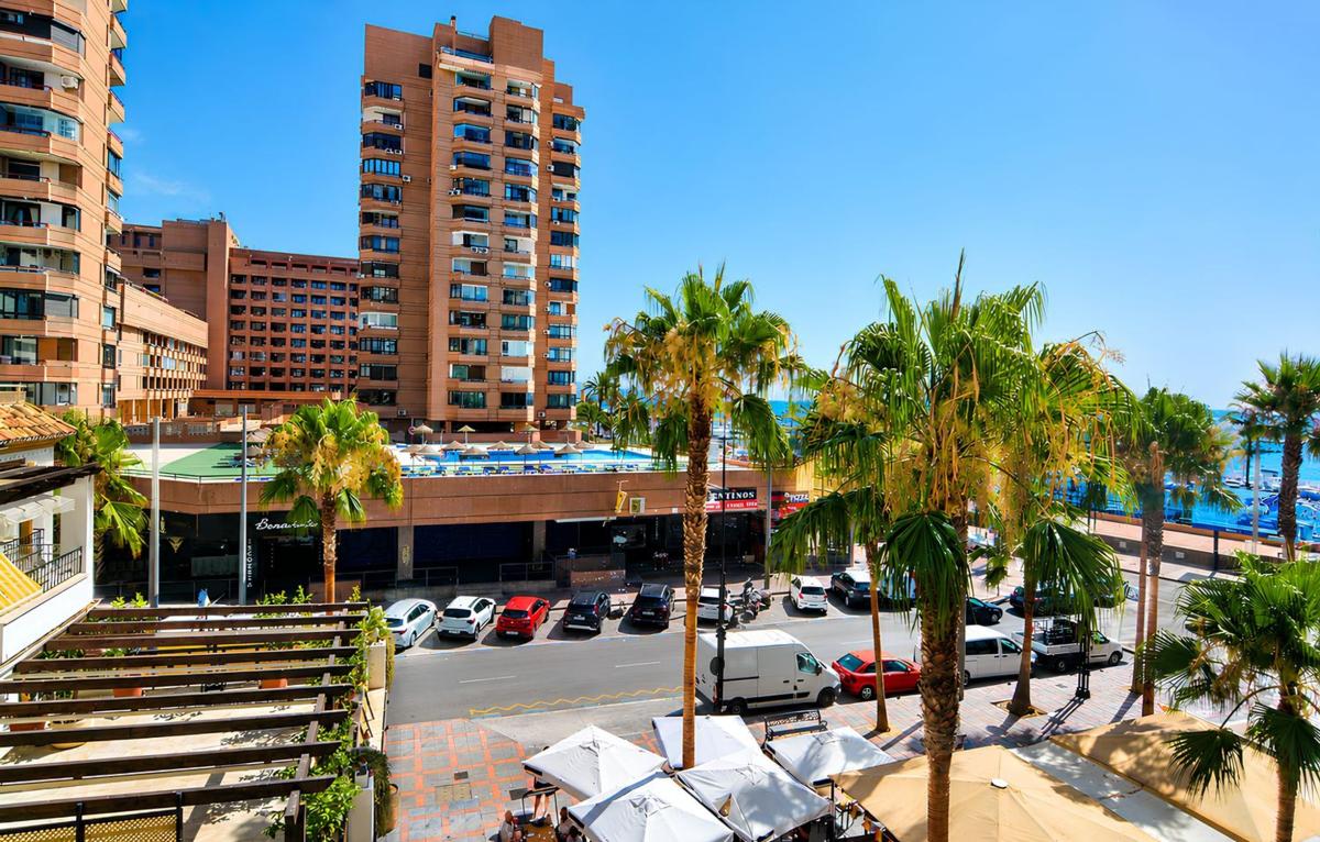 Sprzedaż mieszkania w Piso en Paseo Marítimo Rey de España, 33, Zona Puerto Deportivo, Fuengirola, Fuengirola
photo 2