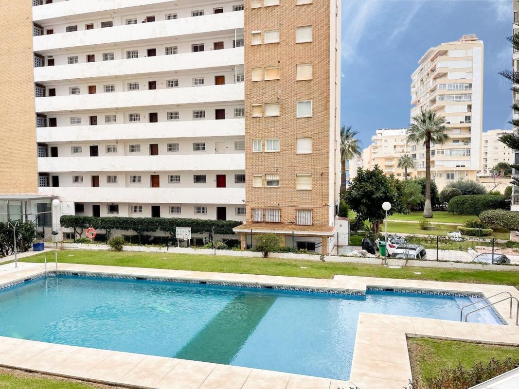 Venta de piso en Piso en Paseo Marítimo Rey de España, Playa de los Boliches, Fuengirola, Fuengirola
photo 2