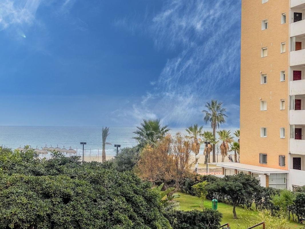 Venta de piso en Piso en Paseo Marítimo Rey de España, Playa de los Boliches, Fuengirola, Fuengirola
photo 3