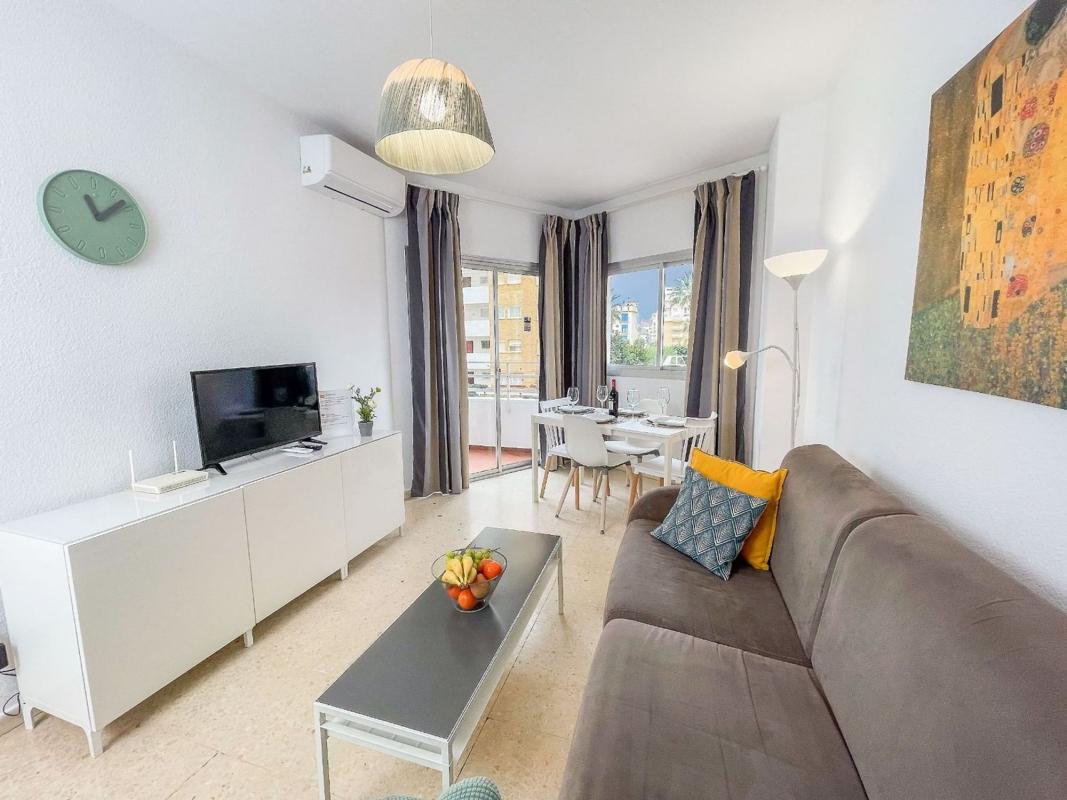 Venta de piso en Piso en Paseo Marítimo Rey de España, Playa de los Boliches, Fuengirola, Fuengirola
photo 4