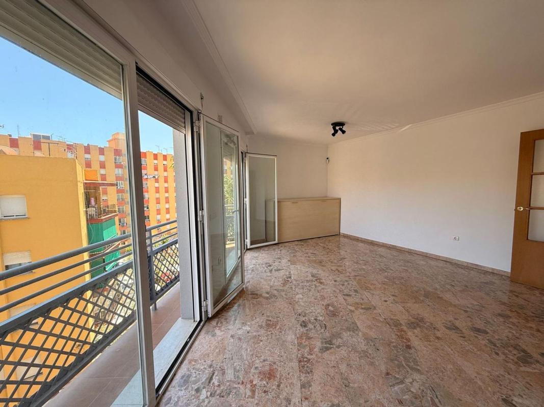 Venta de piso en Piso en Uruguay, 5, Centro Ciudad, Fuengirola, Fuengirola
photo 1