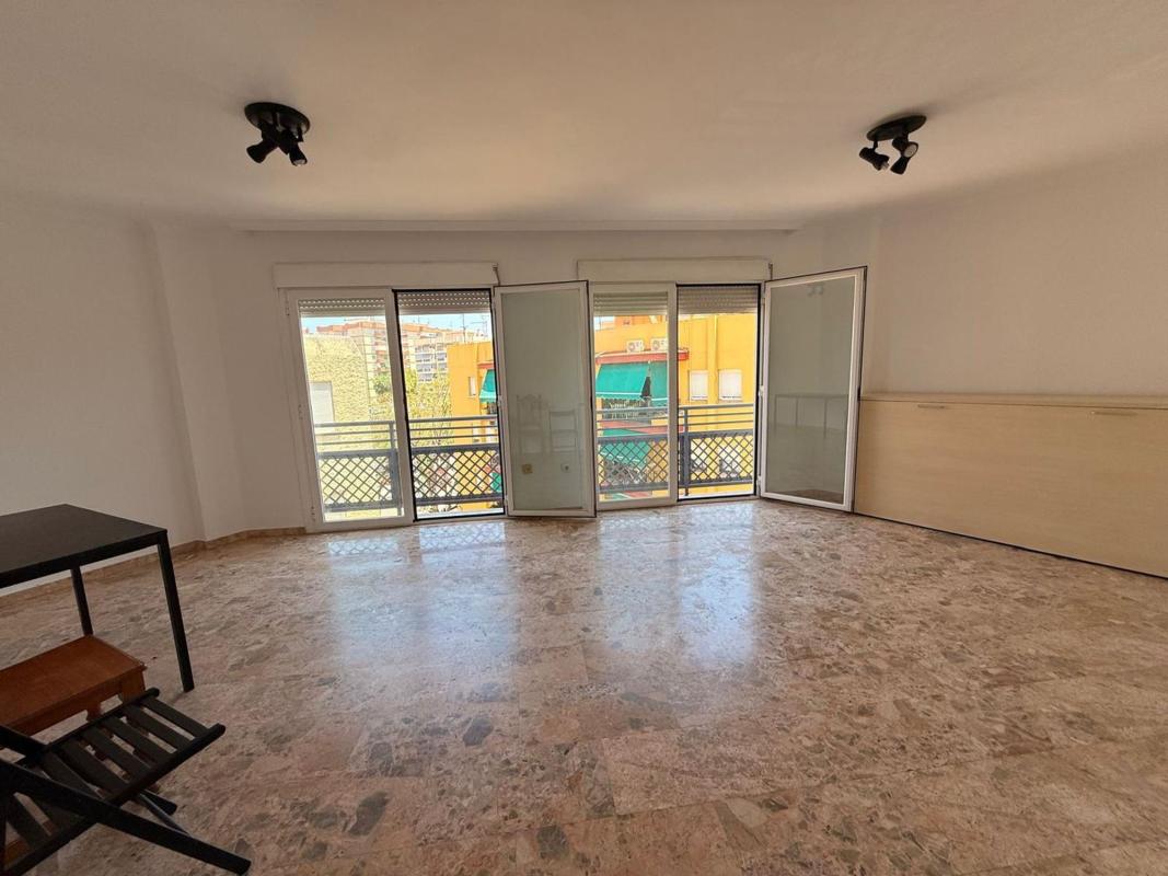 Venta de piso en Piso en Uruguay, 5, Centro Ciudad, Fuengirola, Fuengirola
photo 2