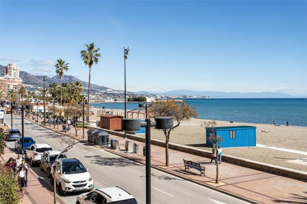 Продажа квартиры на Piso en Paseo Marítimo Rey de España, Zona Puerto Deportivo, Fuengirola, Фуэнхирола
 photo 3