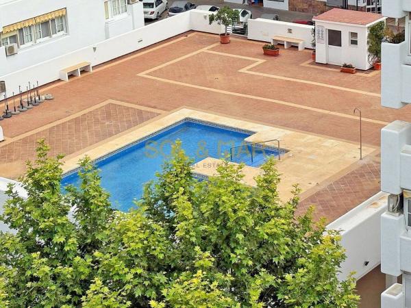 Продажа квартиры на Piso en Calle Romería del Rocío, Centro Ciudad, Fuengirola, Фуэнхирола
photo 1