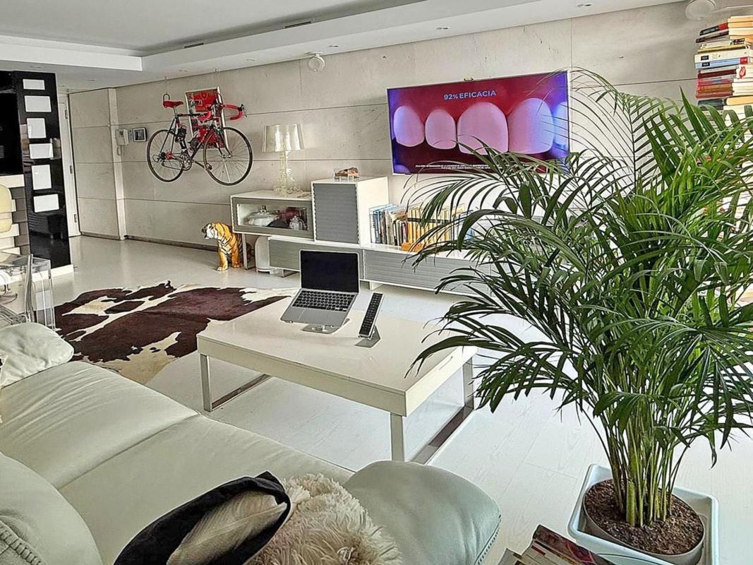 Продажа квартиры на Piso en Calle Romería del Rocío, Centro Ciudad, Fuengirola, Фуэнхирола
photo 2