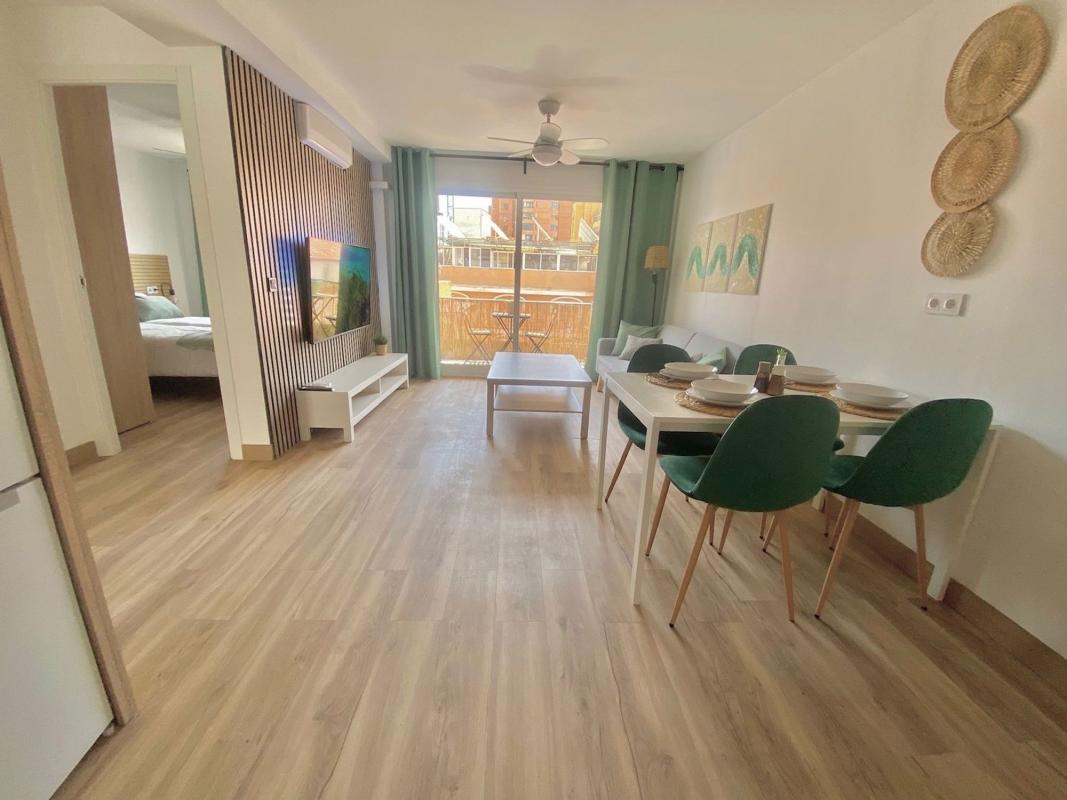 Venta de piso en Piso en Calle Federico Ruiz Vertedor, 1, Zona Puerto Deportivo, Fuengirola, Fuengirola
photo 2