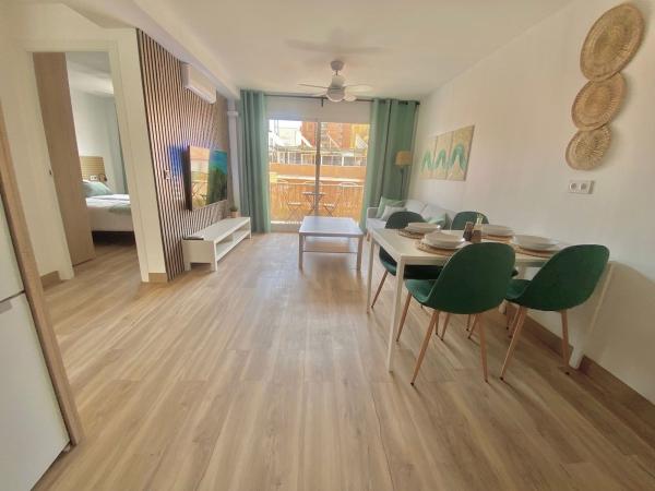 Venta de piso en Piso en Calle Federico Ruiz Vertedor, 1, Zona Puerto Deportivo, Fuengirola, Fuengirola
thumbnail 1