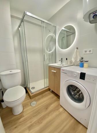 Venta de piso en Piso en Calle Federico Ruiz Vertedor, 1, Zona Puerto Deportivo, Fuengirola, Fuengirola
 photo 4