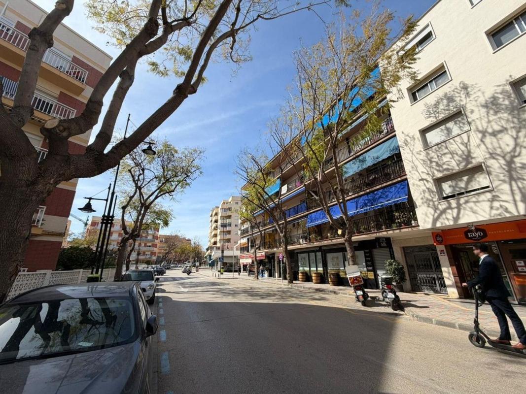 Venta de piso en Piso en Avenida de Mijas, 19, Centro Ciudad, Fuengirola, Fuengirola
photo 1