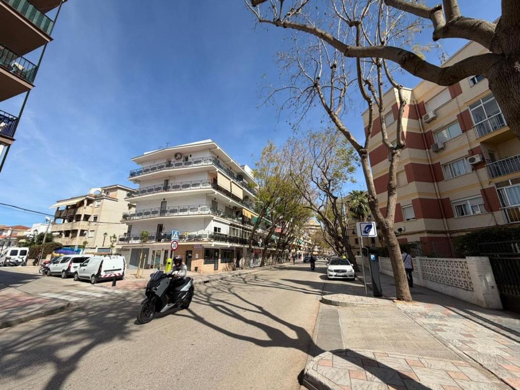 Venta de piso en Piso en Avenida de Mijas, 19, Centro Ciudad, Fuengirola, Fuengirola
photo 2