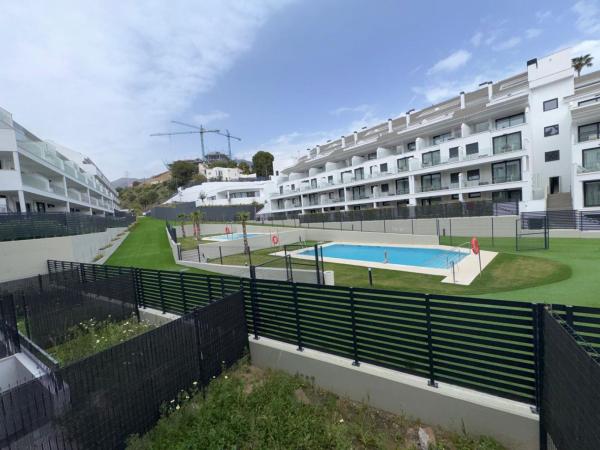 Продажа квартиры на Piso en Calle Zorzal, 1, Torreblanca del Sol, Fuengirola, Фуэнхирола
 photo 1