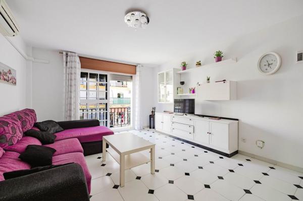 Продажа квартиры на Piso en Calle Brasil, Centro Ciudad, Fuengirola, Фуэнхирола
photo 1