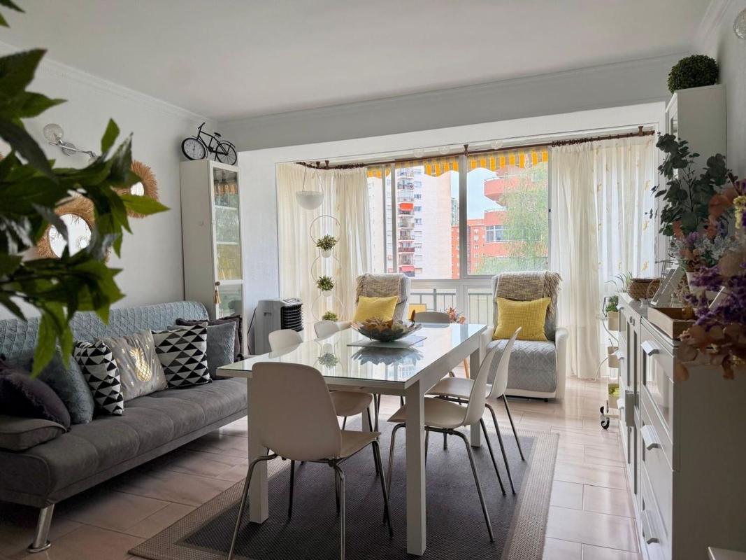 Venta de piso en Piso en Avenida Acapulco, Los Boliches, Fuengirola, Fuengirola
photo 1