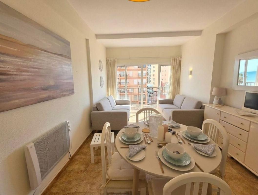 Venta de piso en Piso en Calle Mar, Zona Puerto Deportivo, Fuengirola, Fuengirola
photo 2