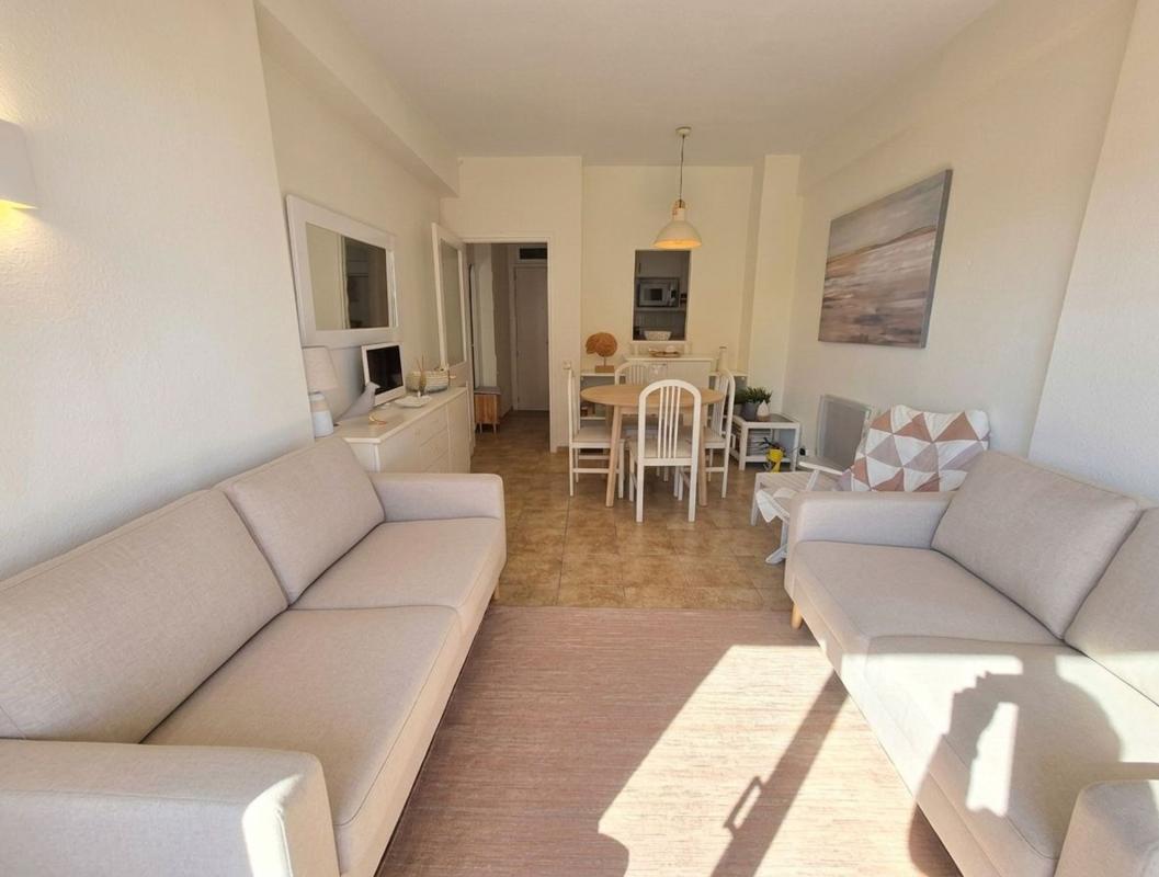 Venta de piso en Piso en Calle Mar, Zona Puerto Deportivo, Fuengirola, Fuengirola
photo 4