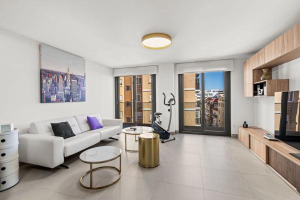 Продажа квартиры на Piso en Avenida de la Estación, 6, Zona Puerto Deportivo, Fuengirola, Фуэнхирола
 photo 2
