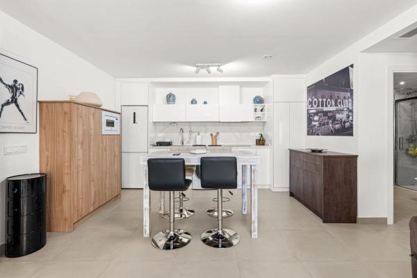 Продажа квартиры на Piso en Avenida de la Estación, 6, Zona Puerto Deportivo, Fuengirola, Фуэнхирола
 photo 4