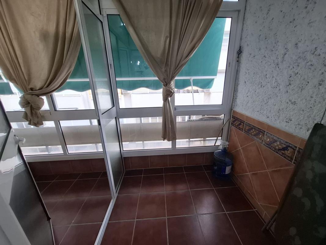Продажа квартиры на Piso en Calle Coronel Ripollet, Zona Puerto Deportivo, Fuengirola, Фуэнхирола
photo 4